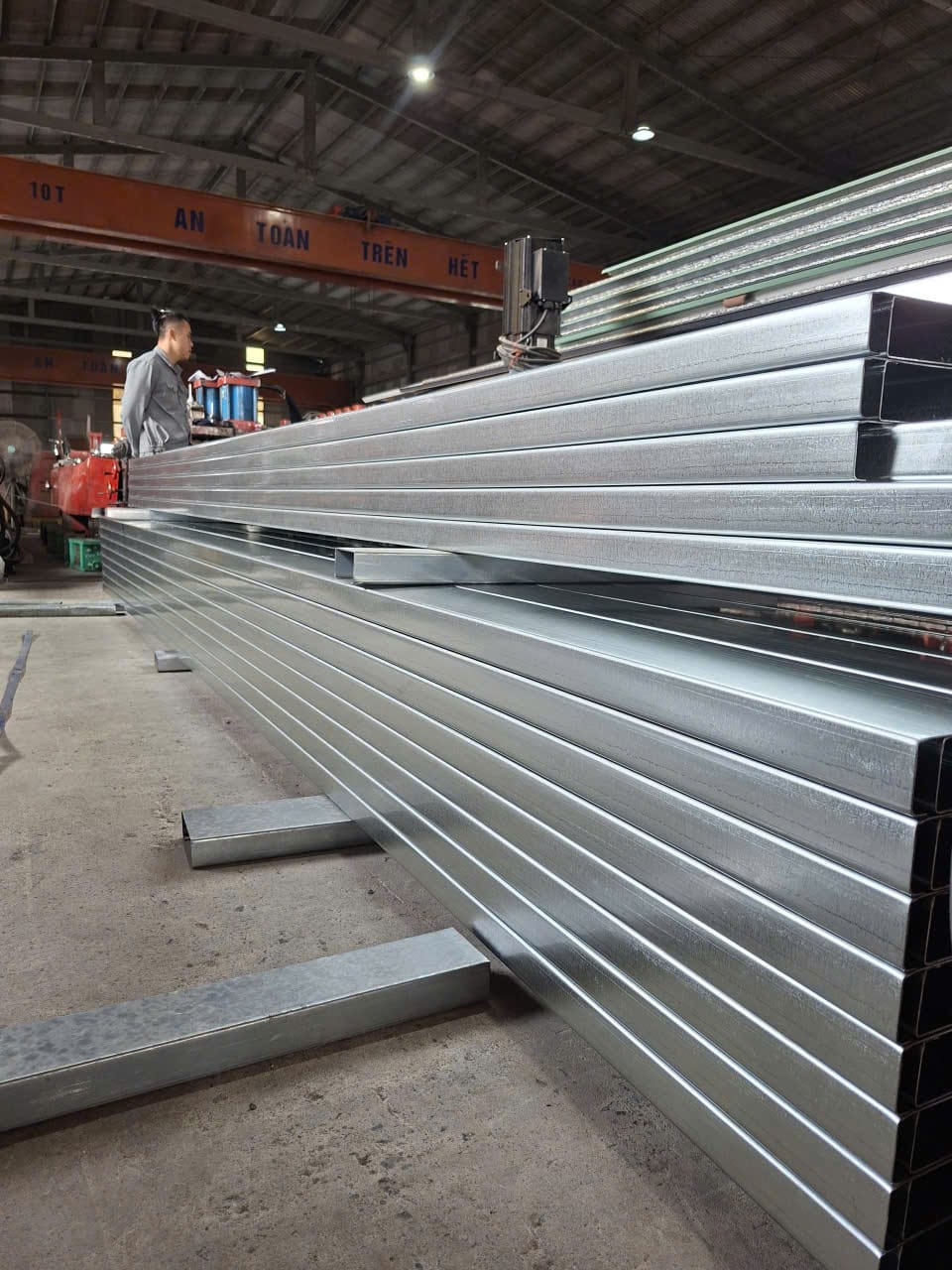 Xà gồ sản xuất từ thép cán nguội